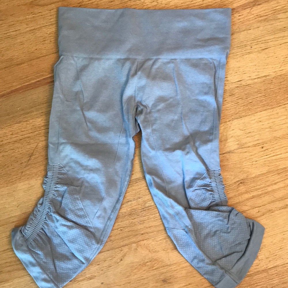 Lululemon “In the Flow” Capri